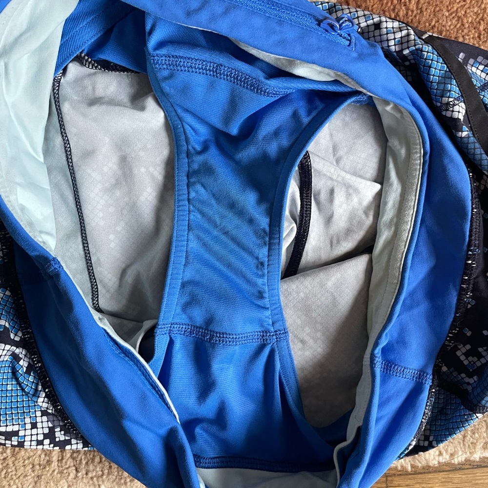Lululemon Shorts - Picture 3 of 4